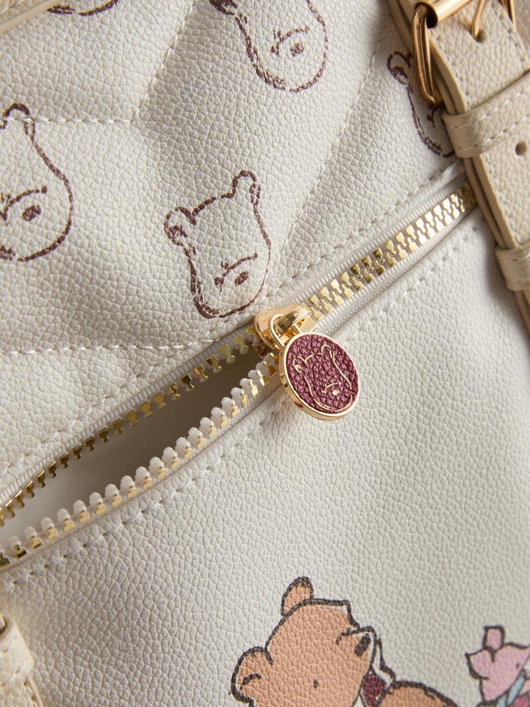 Primark Disney’s Winnie the Pooh Weekend Bag