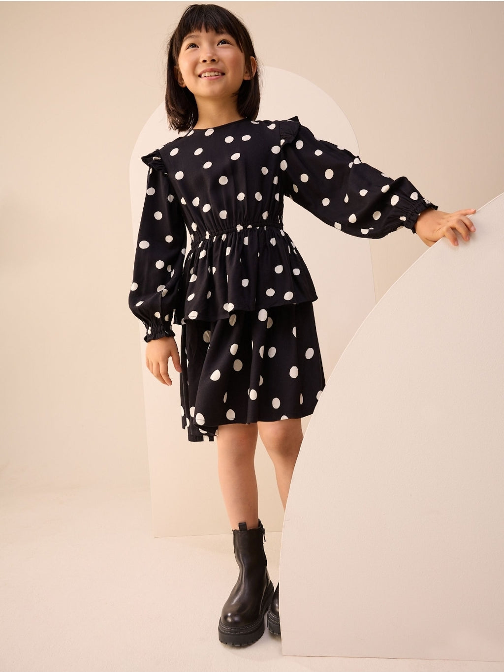 Black/White Spot Long Sleeve
Ruffle Dress