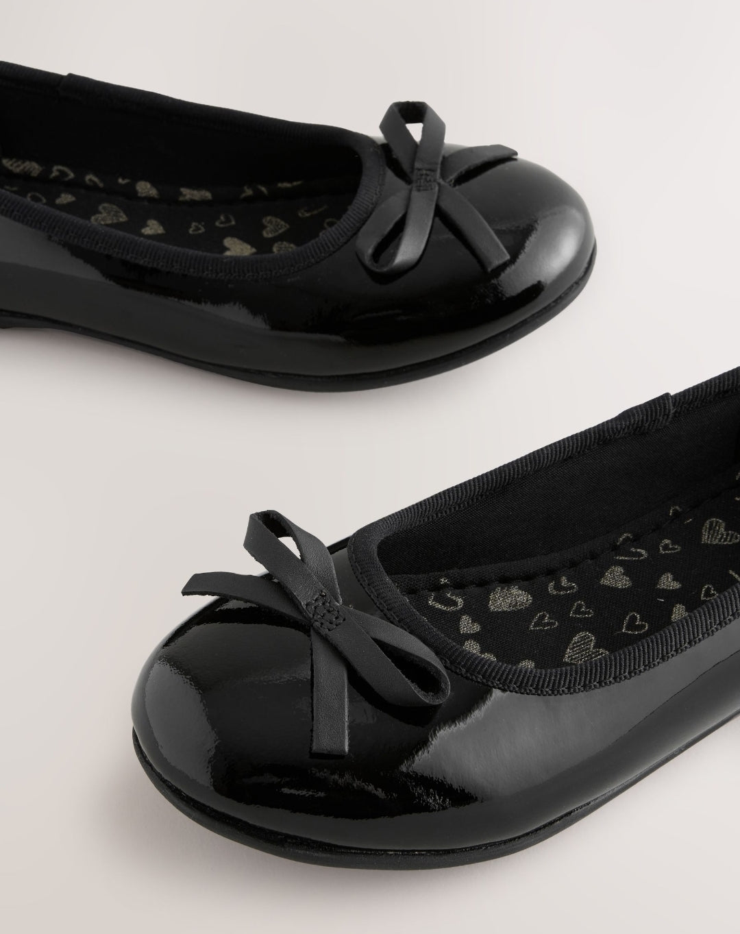 Black Patent Standard Fit (F)
Leather Ballerina School Shoes