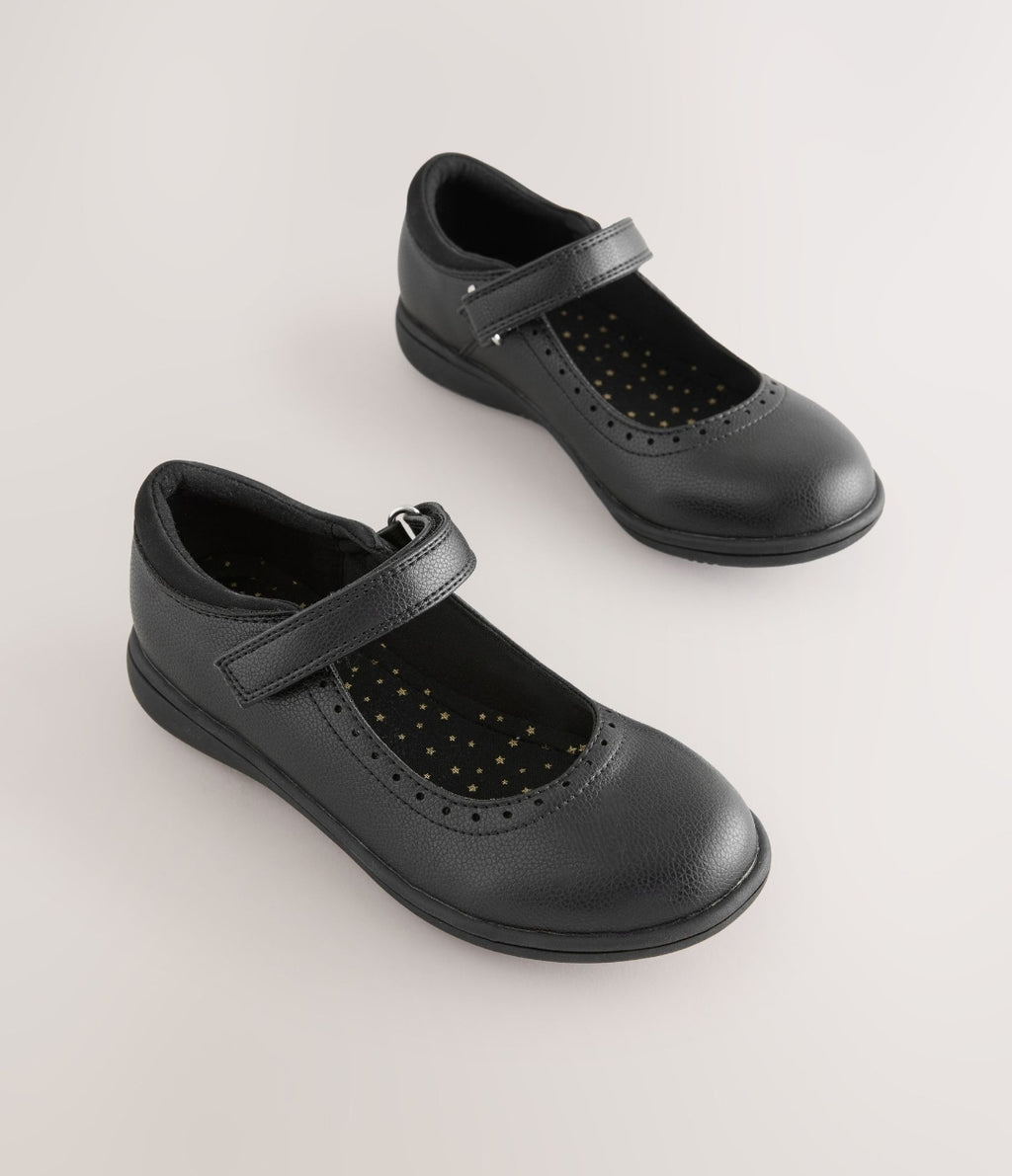 Black Matt Standard Fit (F) School
Brogue Detail Mary Jane Shoes