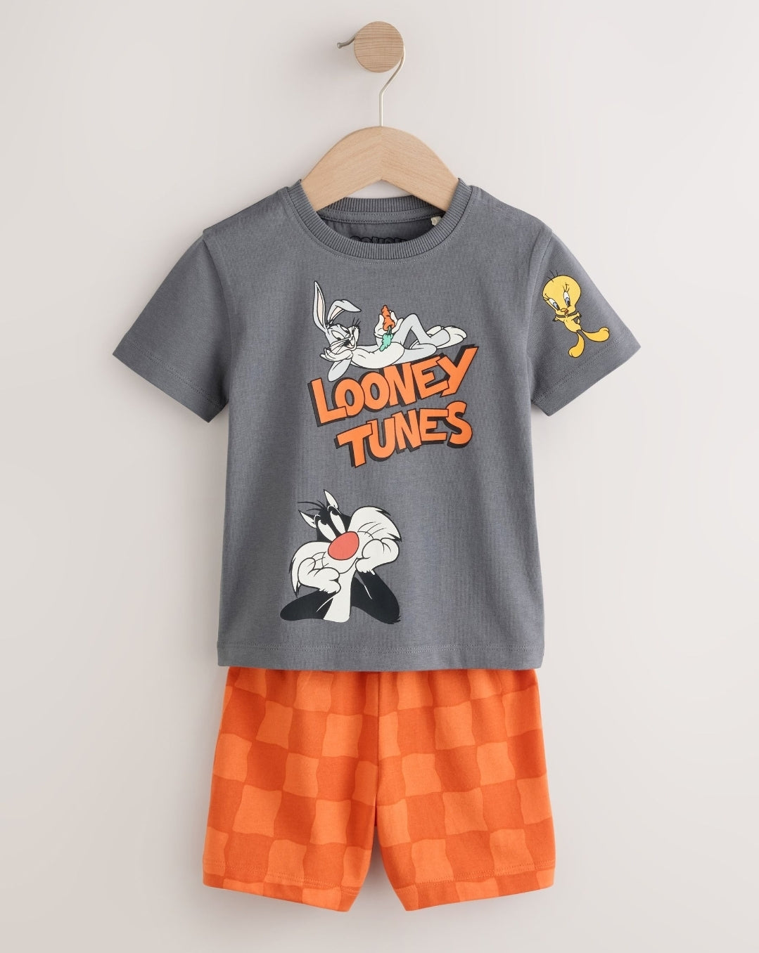 Orange/White/Grey Looney Tunes
Short Pyjamas 2 Pack