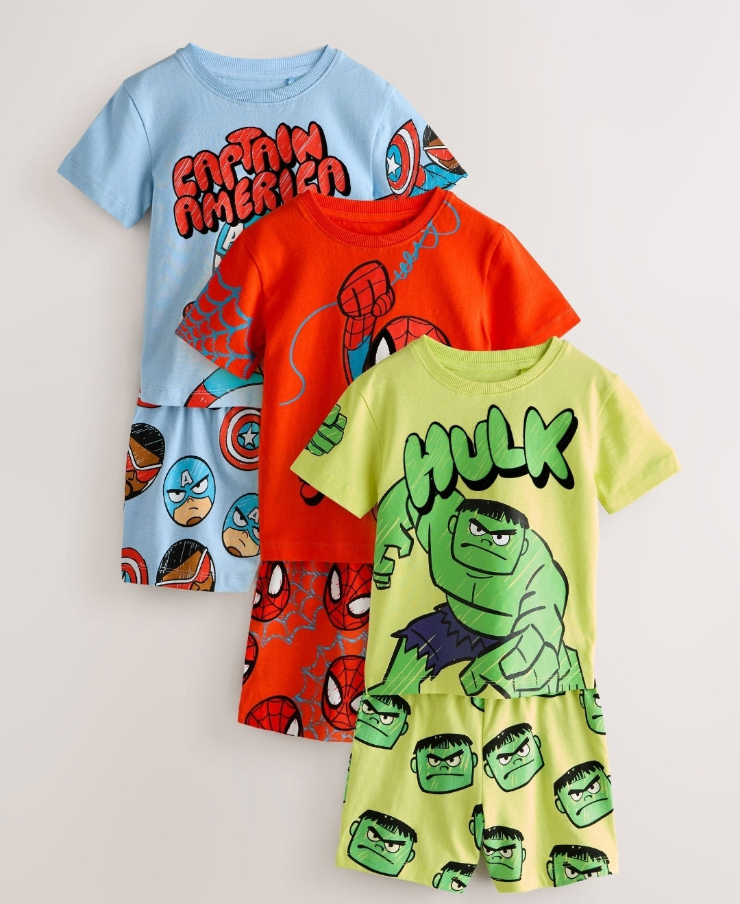 Red/Blue/Green Marvel Short
Pyjamas 3 Pack