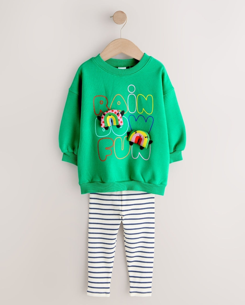 Green Rainbow Sweatshirt & Flare
Leggings Set