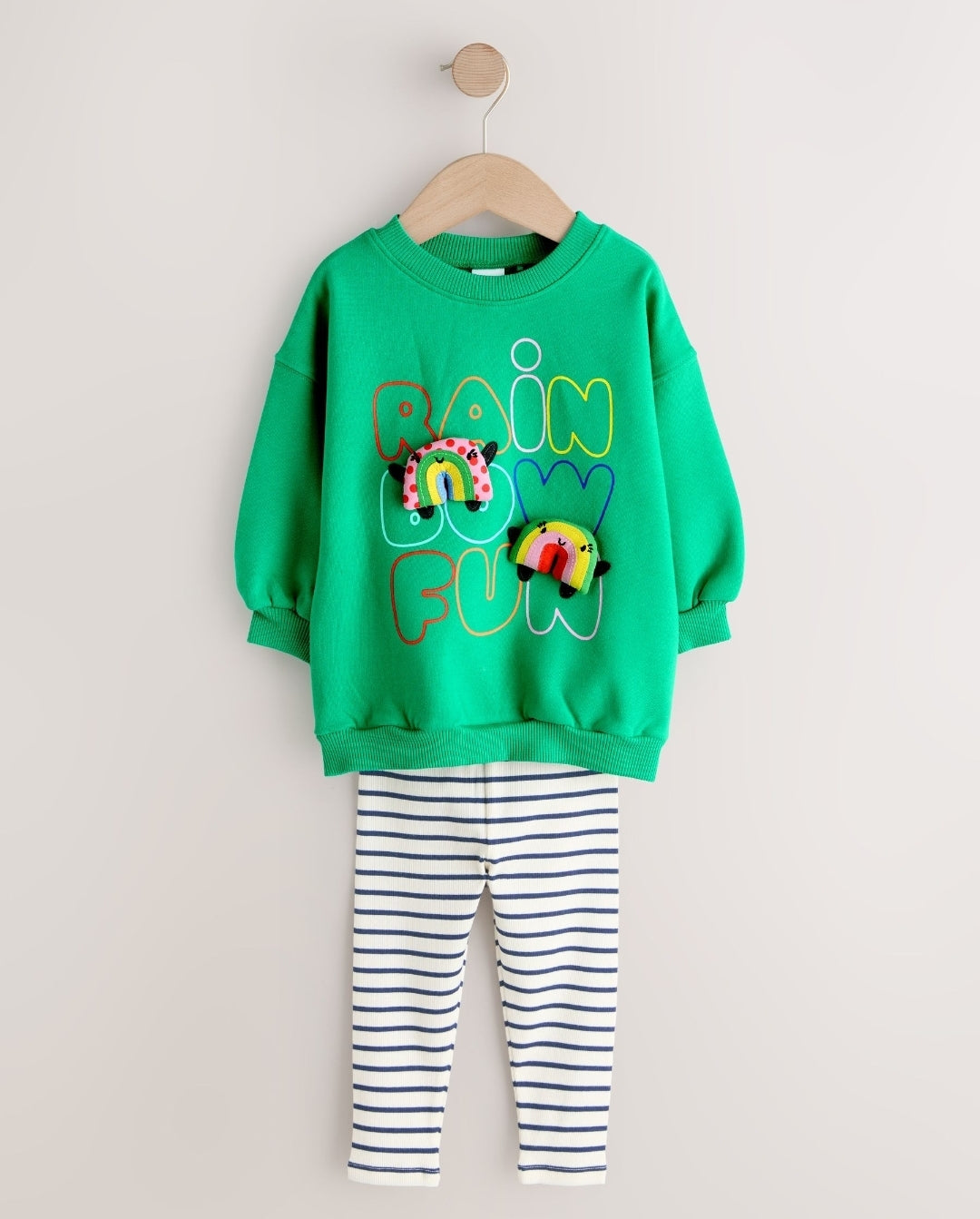 Green Rainbow Sweatshirt & Flare
Leggings Set
