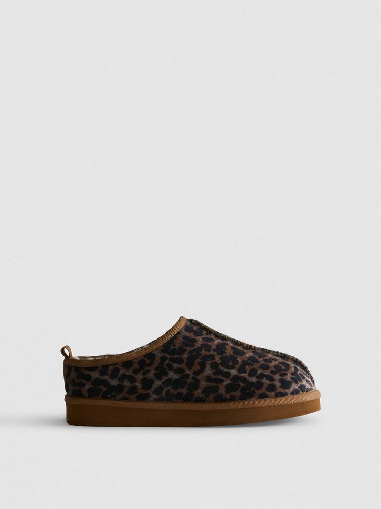 Primark Cosy Clog Slippers