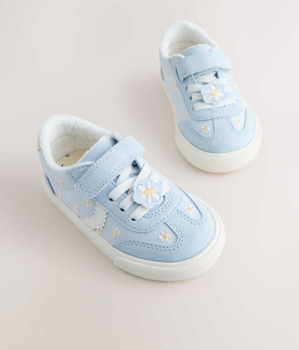 Blue Daisy Touch Fastening Elastic
Lace Trainers
