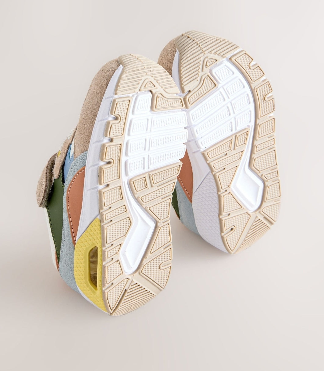 Neutral Paw Patrol Wide Fit (G)
Elastic Lace Trainers