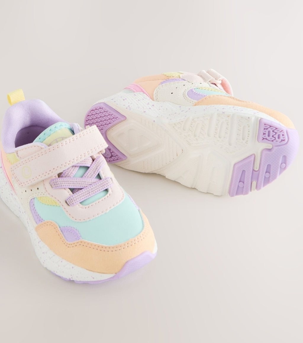 Multi Bright Standard Fit (F) Elastic
Lace Touch Fasten Trainers