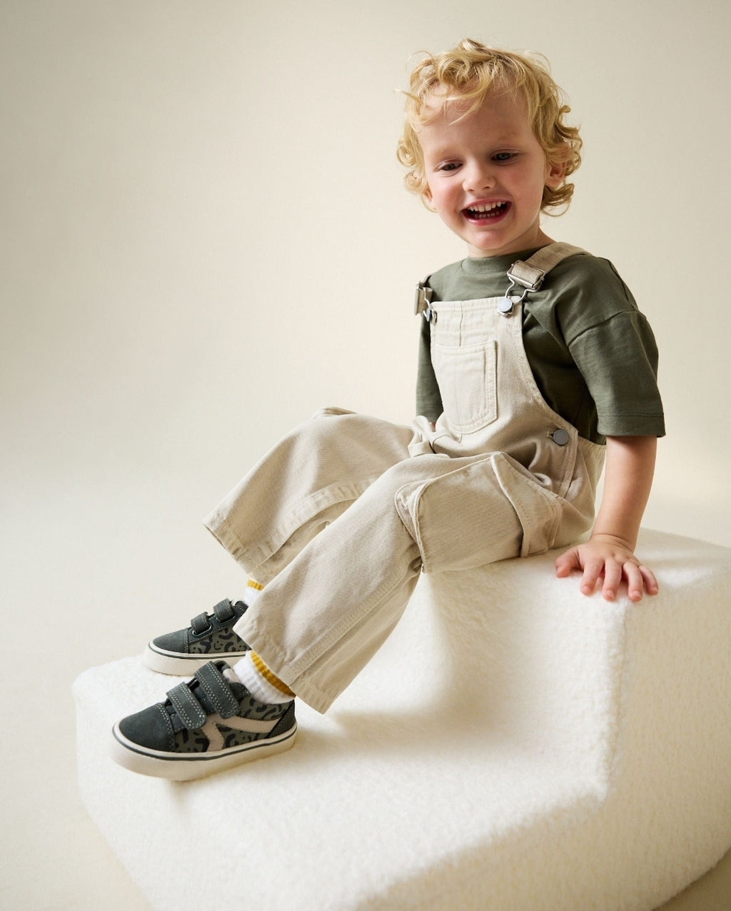 Ecru Twill Woven Cotton
Cargo Dungarees