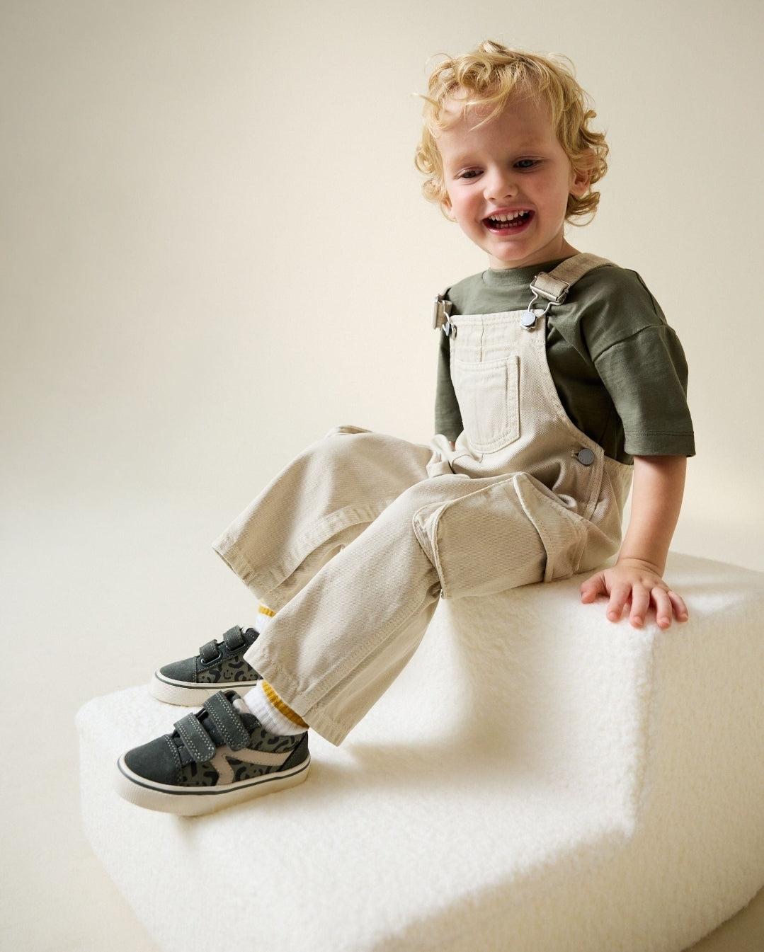 Ecru Twill Woven Cotton
Cargo Dungarees