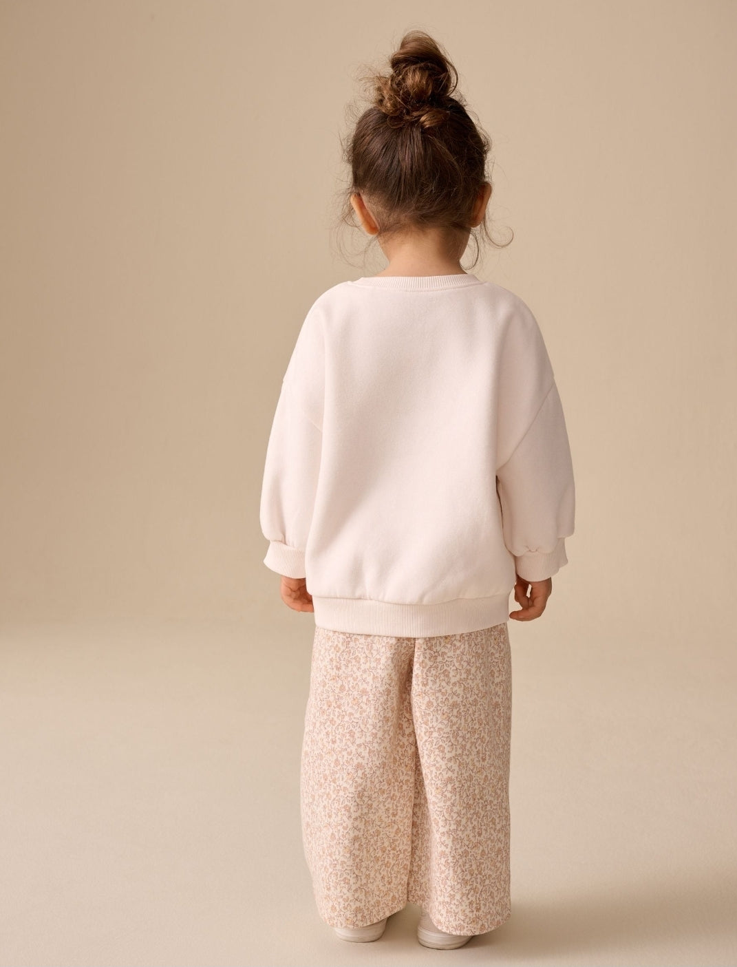 Cream Sweatshirt and Wide Leg
Joggers Set