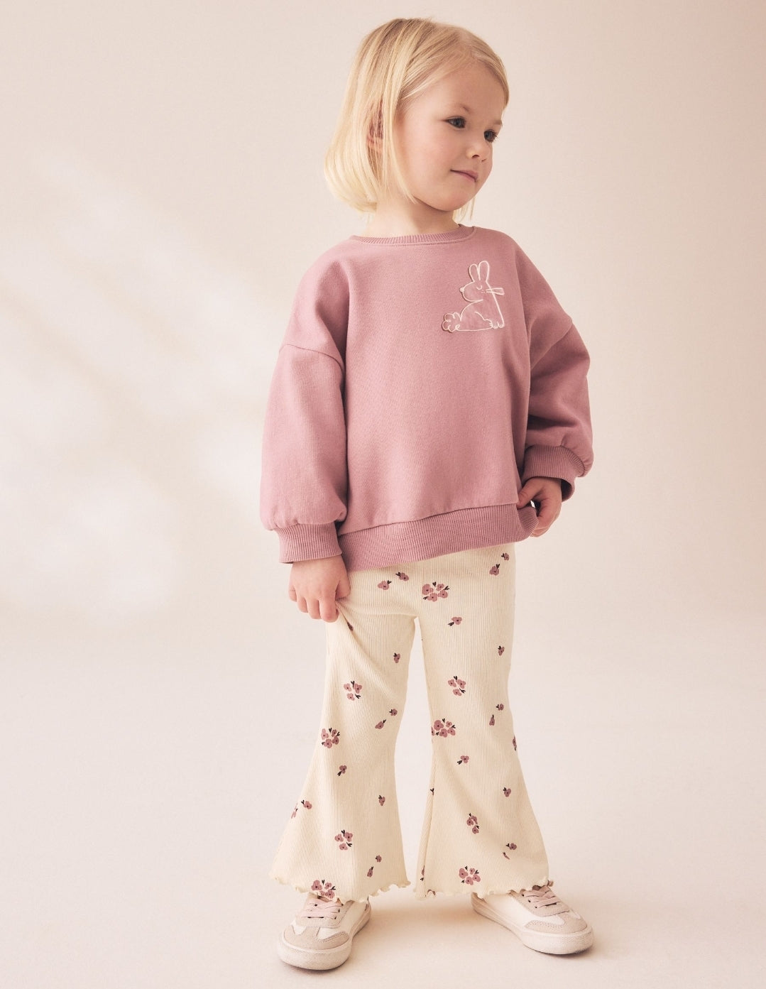Pink Ditsy Pets Crew Neck
Sweatshirt and Flare Leggings Set