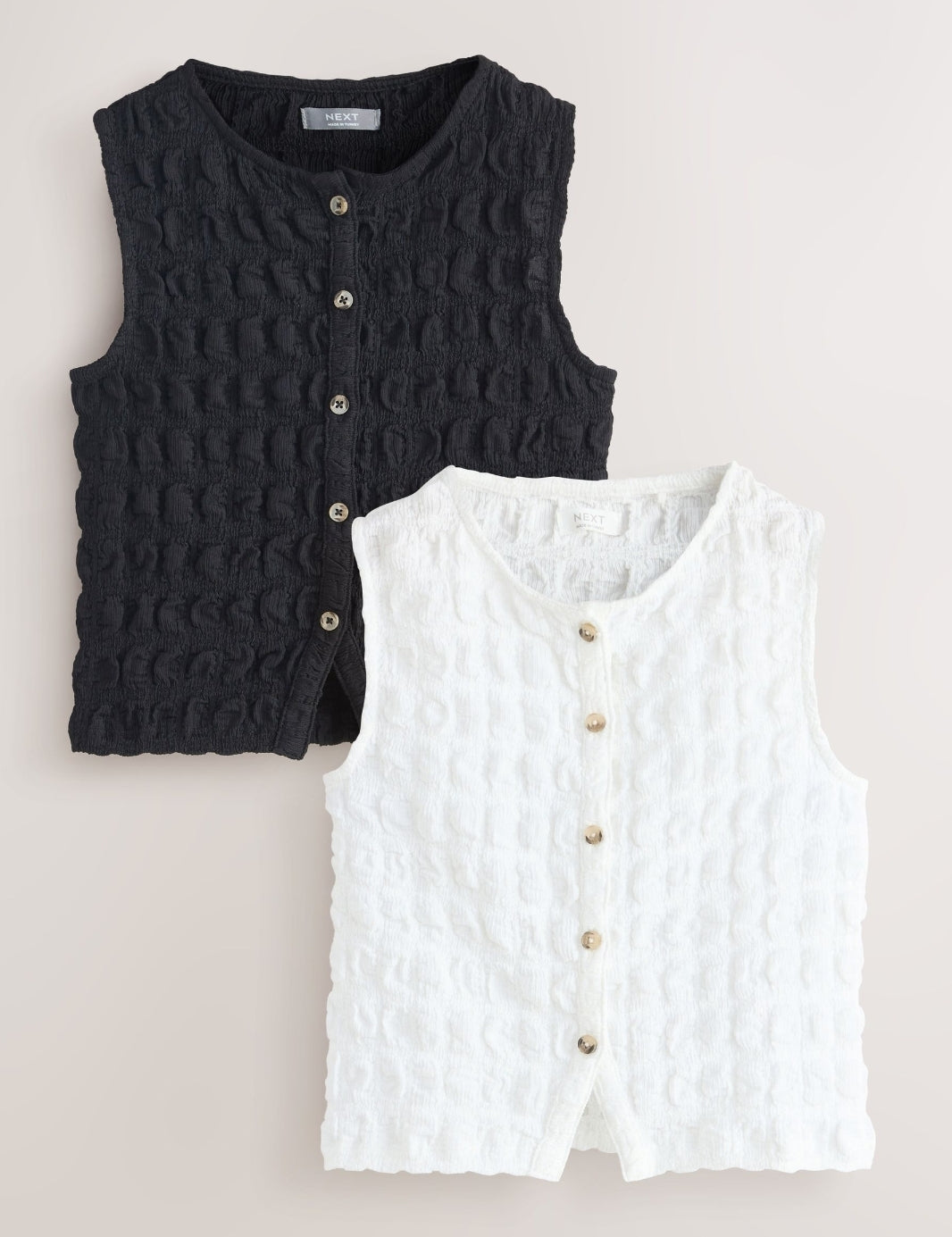 Black/White Textured Button
Front Tops 2 Pack