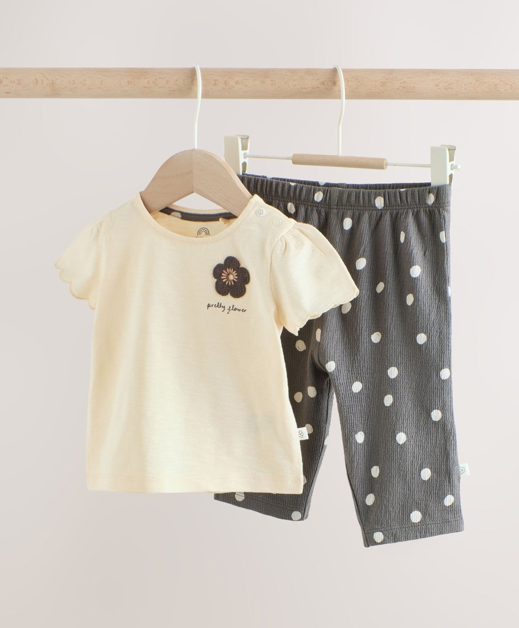 Black/White Flower Short Sleeve
Baby Top And Wide Leg 2 Piece Set