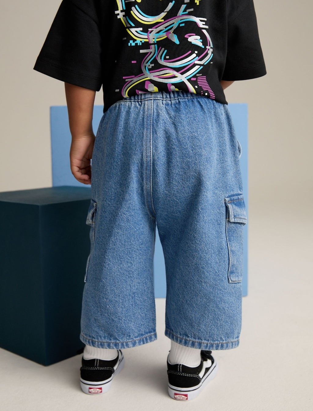 Mid Blue Denim Wide Leg Pull On Cargo
Jeans