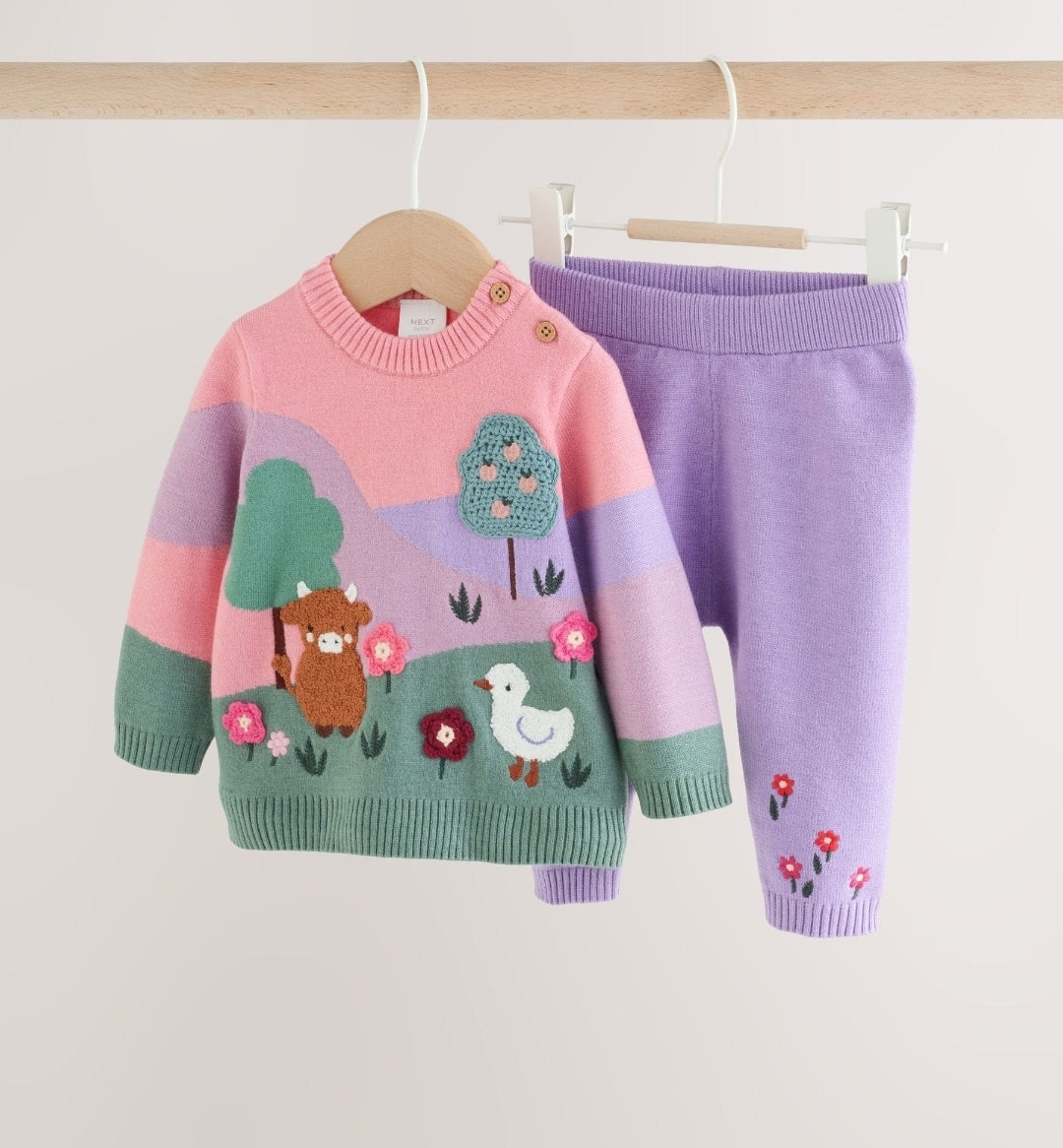 Pink Hamish Character Knitted
Scene Jumper and Leggings Baby
