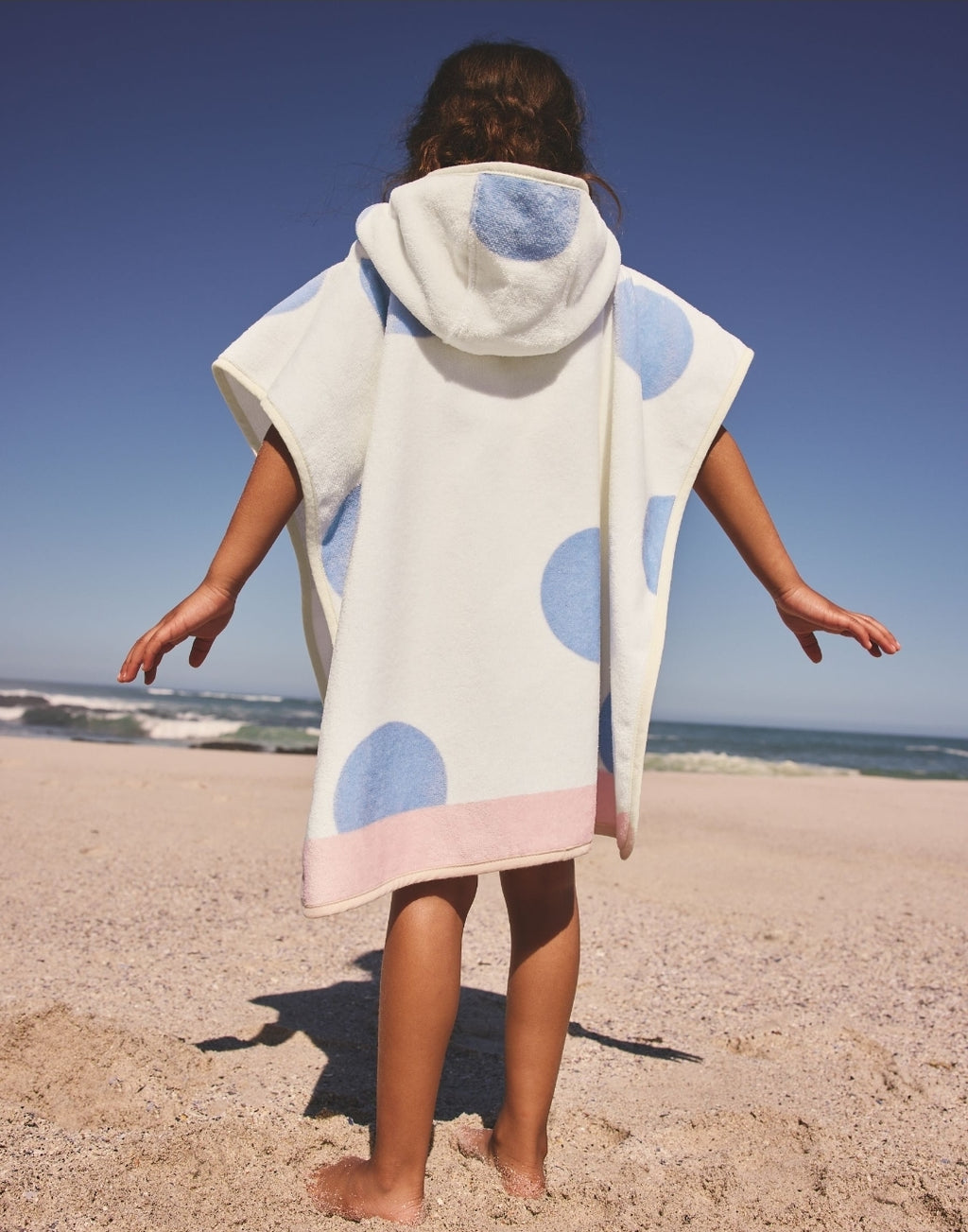 Neutral Polka Dot Slogan
Towelling Poncho