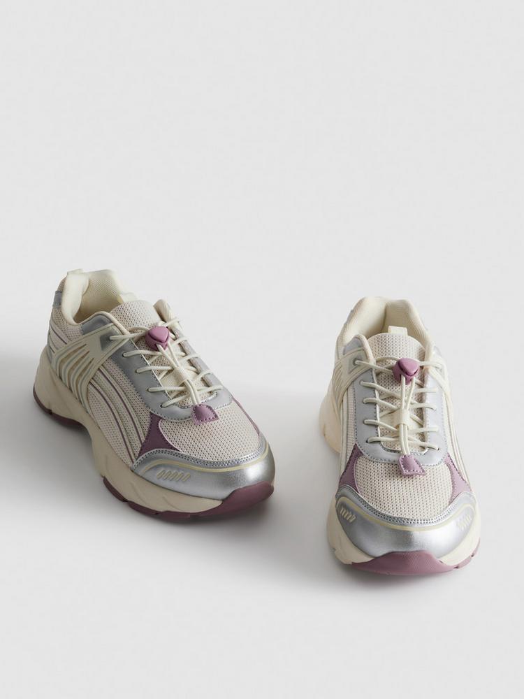 Chunky Toggle Trainers