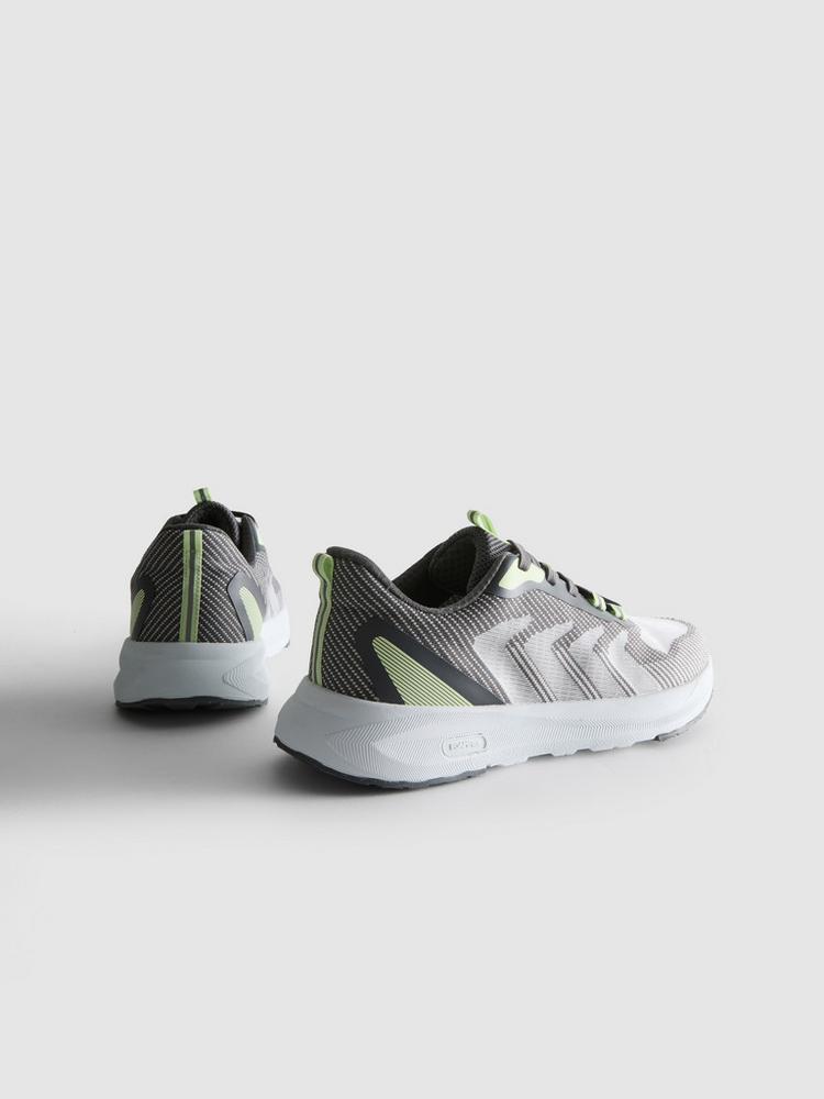 Low-Top Trainers