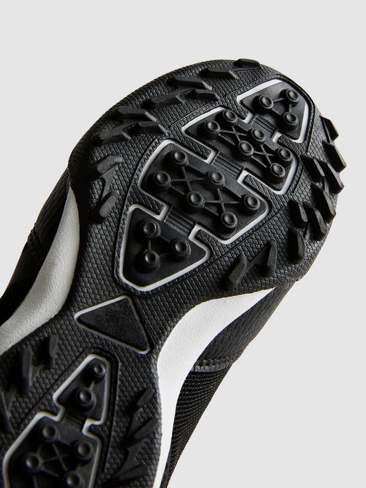 Low-Top Football Boots