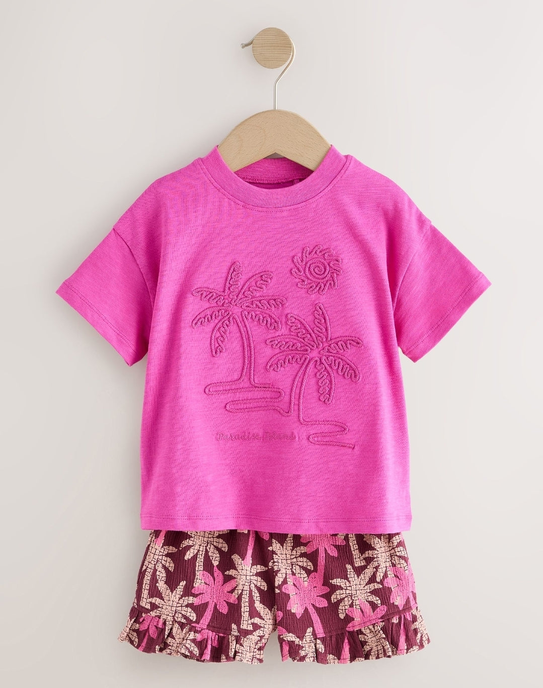 Pink/Purple Palm Tree Embroidery
Short Sleeve Top and Shorts Set