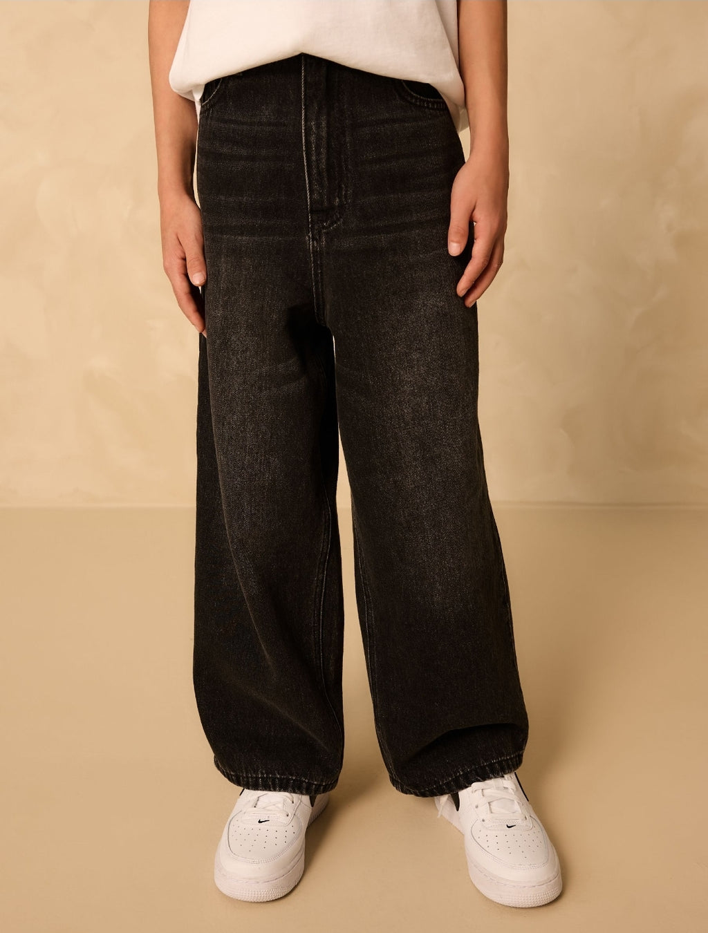 Washed Black Super-wide Fit Authentic
Jeans