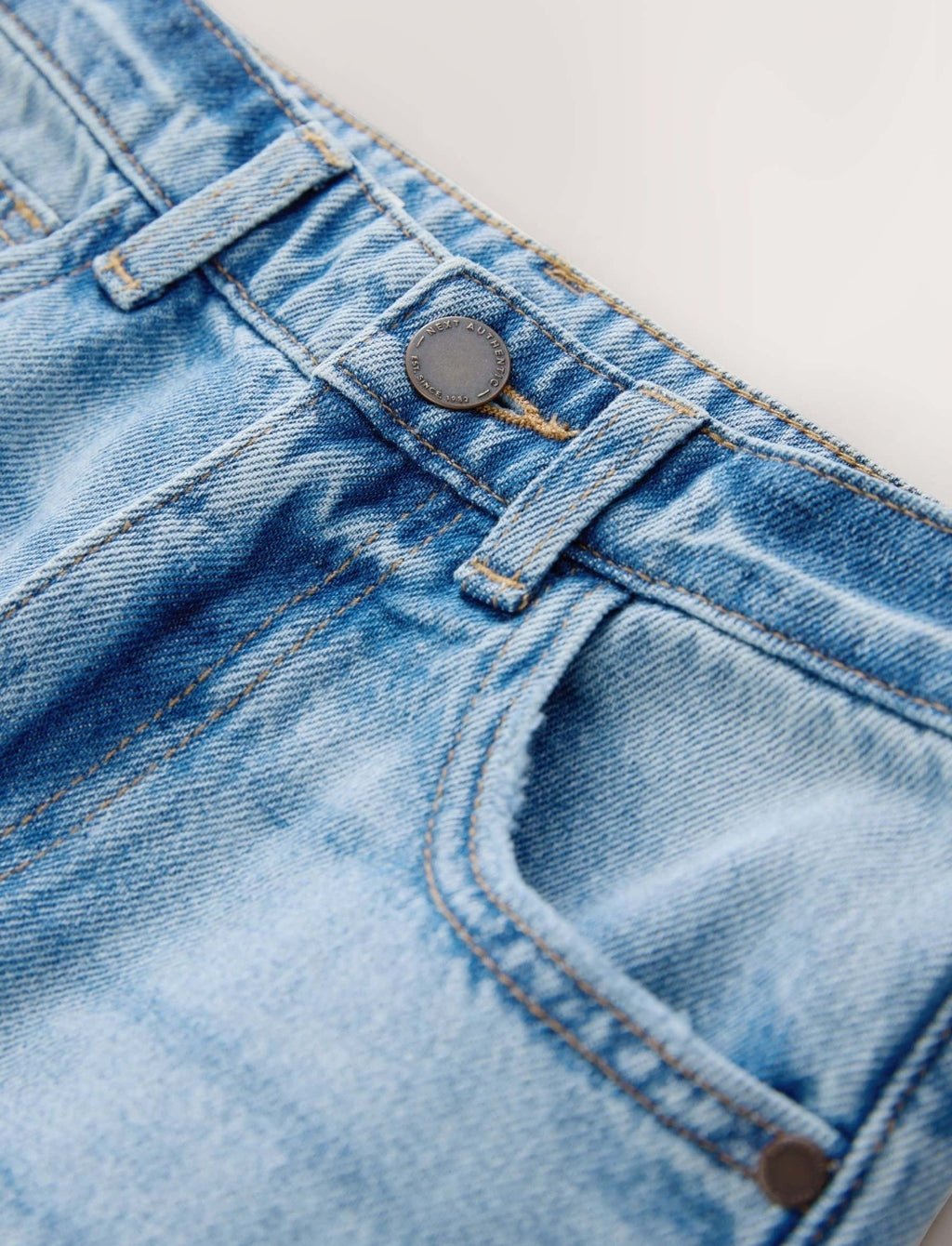 Light Blue Denim Wide Fit Authentic
Jeans