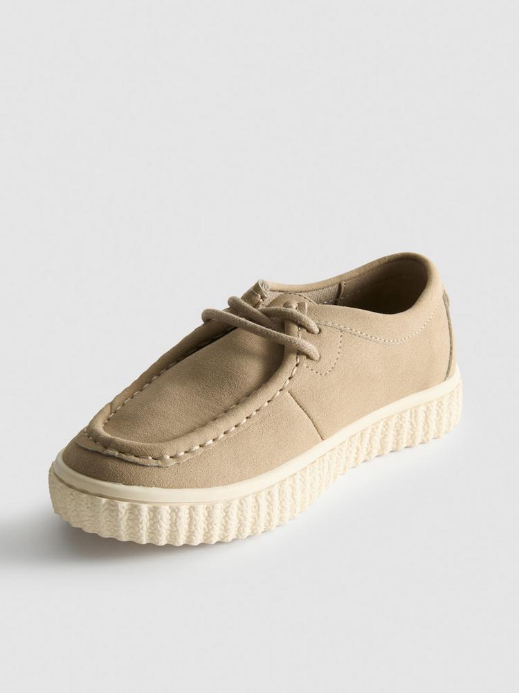 Apron Shoes