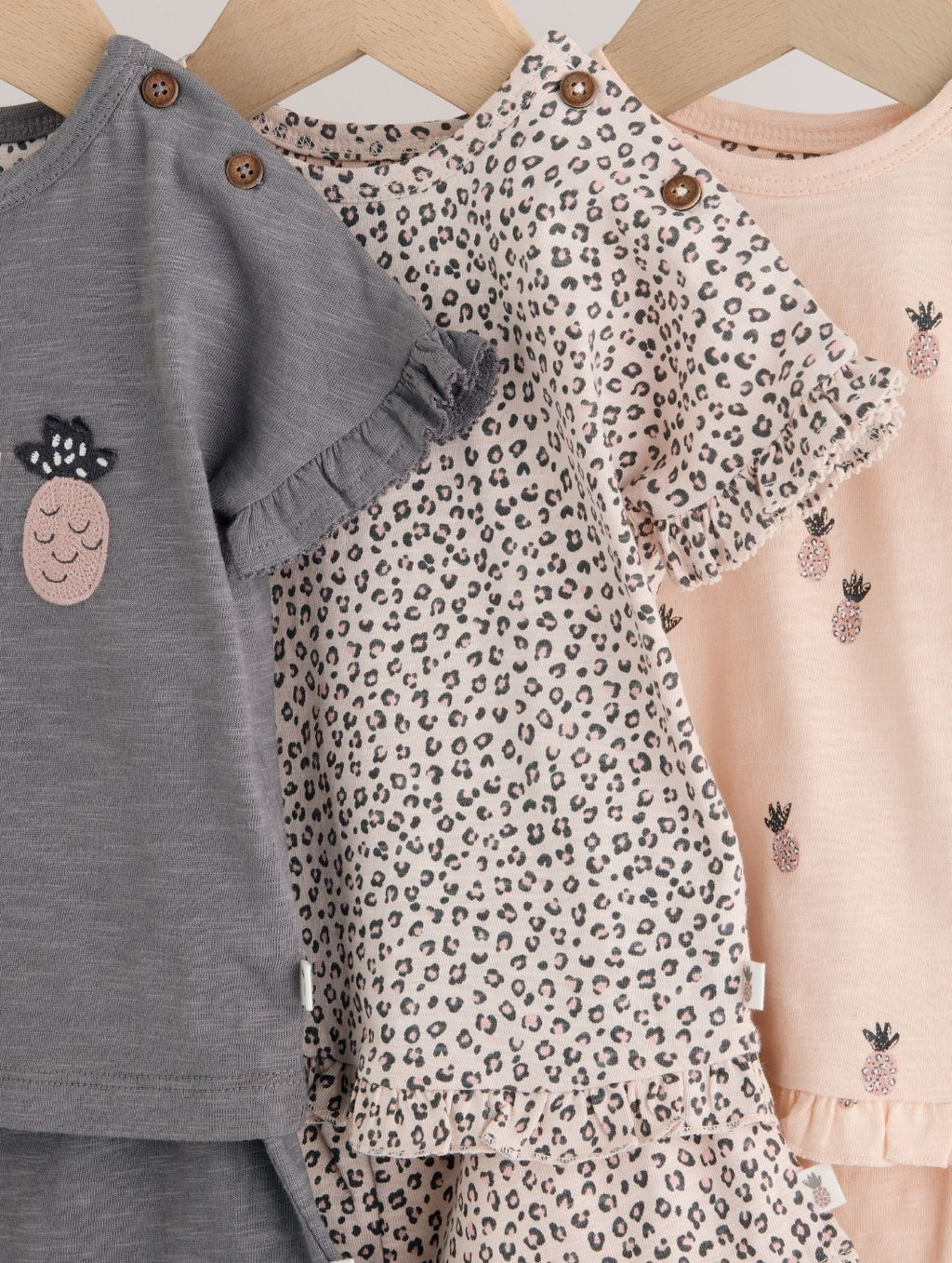 Monochrome Flower Short Sleeve
Top and Shorts Baby Set 6 Piece