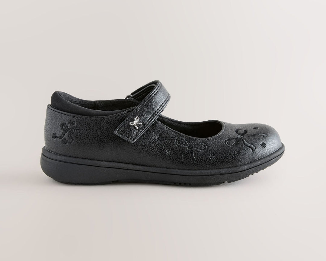 Black Matt Standard Fit (F)
Embroidery Bow Mary Jane School