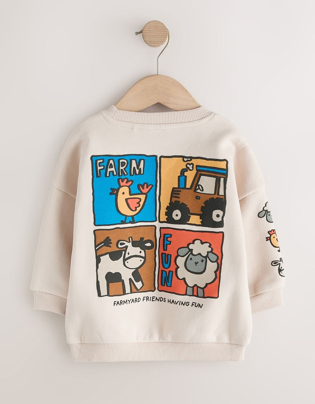 Ecru Farm Back Printed Crew Neck
Sweat Top