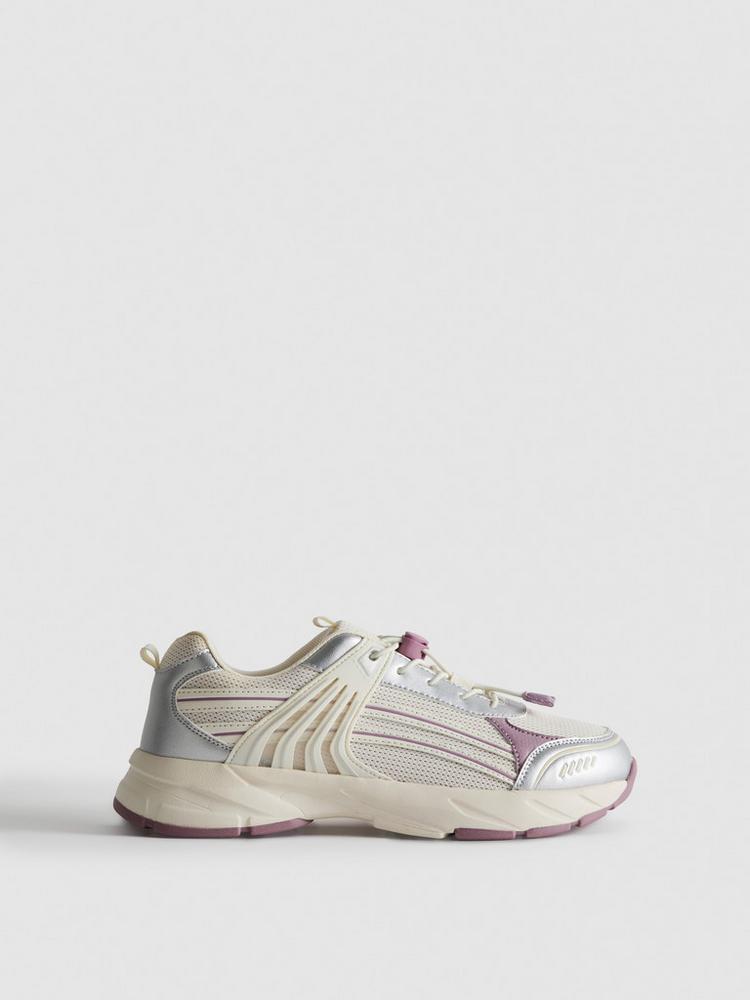 Chunky Toggle Trainers