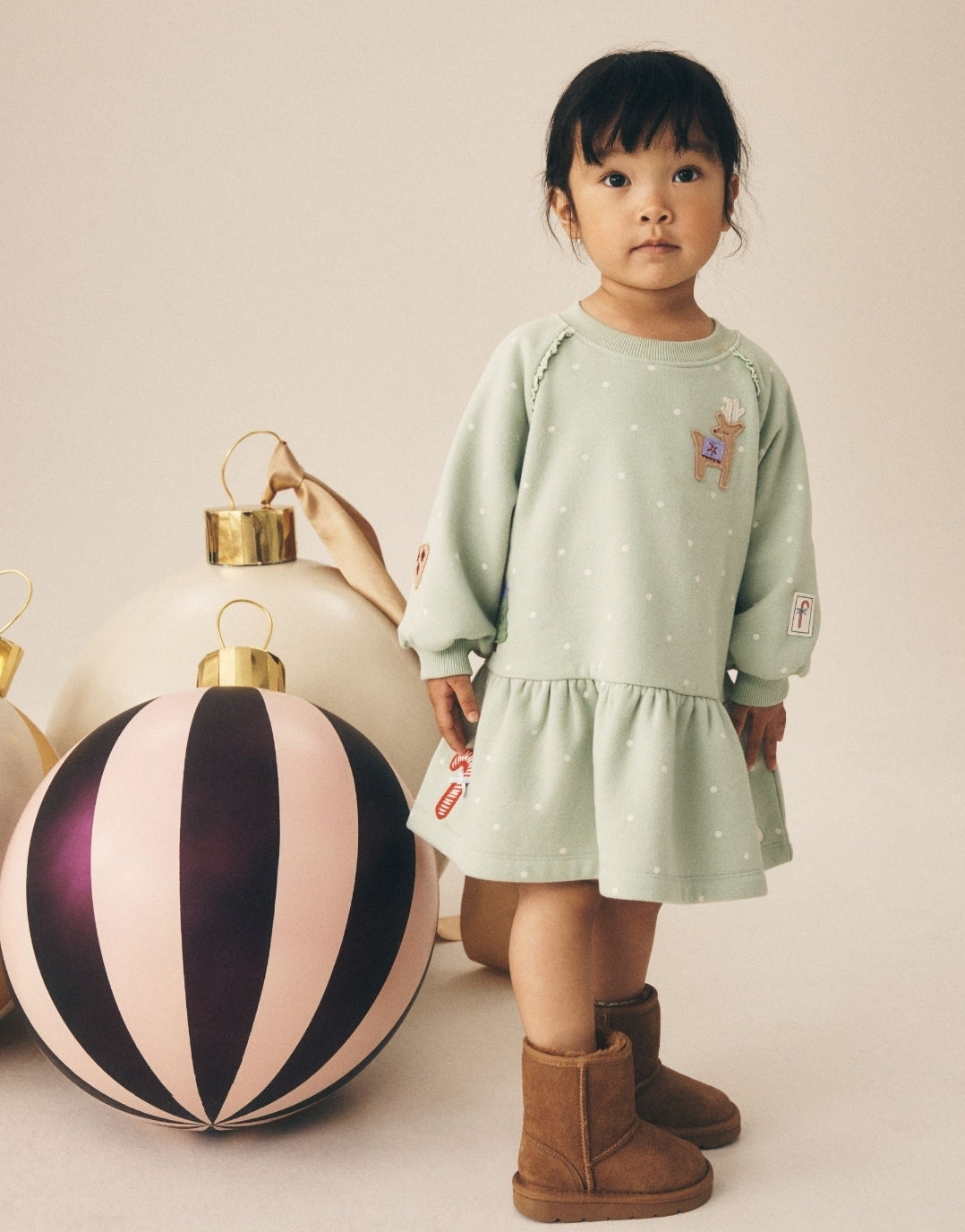 Blue Christmas Reindeer Applique
Long Sleeve Sweat Dress
