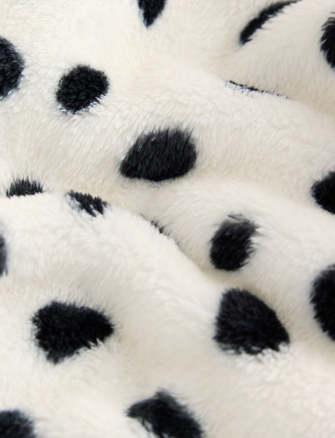 Monochrome Dalmation Print Fleece
Dressing Gown