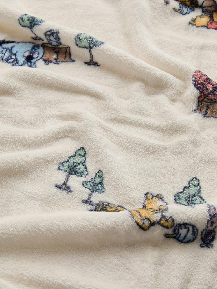 Primark Disney’s Winnie the Pooh Fleece Baby Blanket