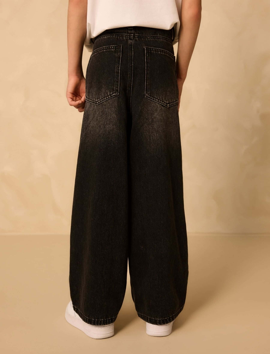 Washed Black Super-wide Fit Authentic
Jeans