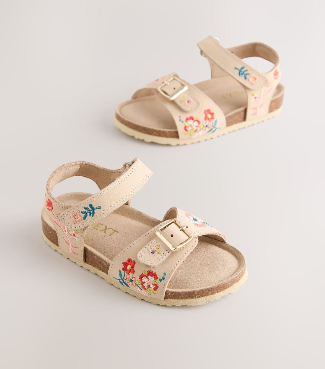 Neutral Wide Fit (G) Touch
Fastening Corkbed Sandals