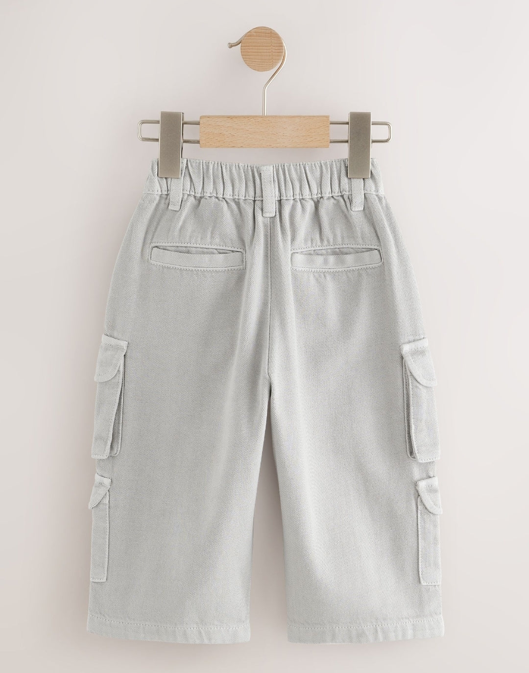 Grey 100% Cotton Cargo Trouser
Jeans