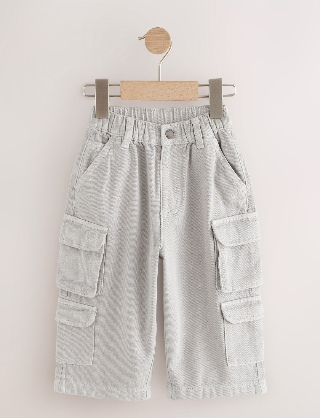 Grey 100% Cotton Cargo Trouser
Jeans