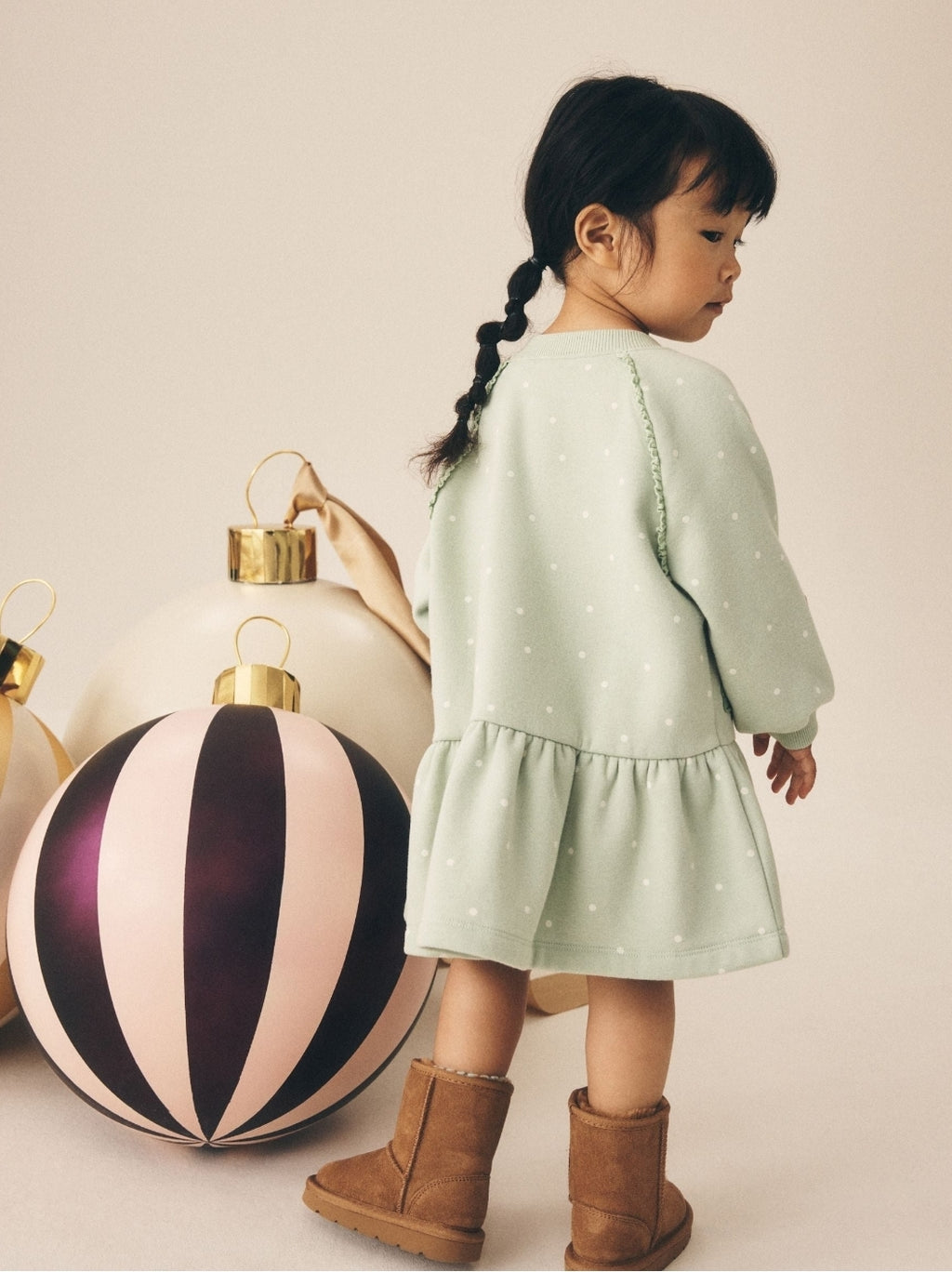 Blue Christmas Reindeer Applique
Long Sleeve Sweat Dress