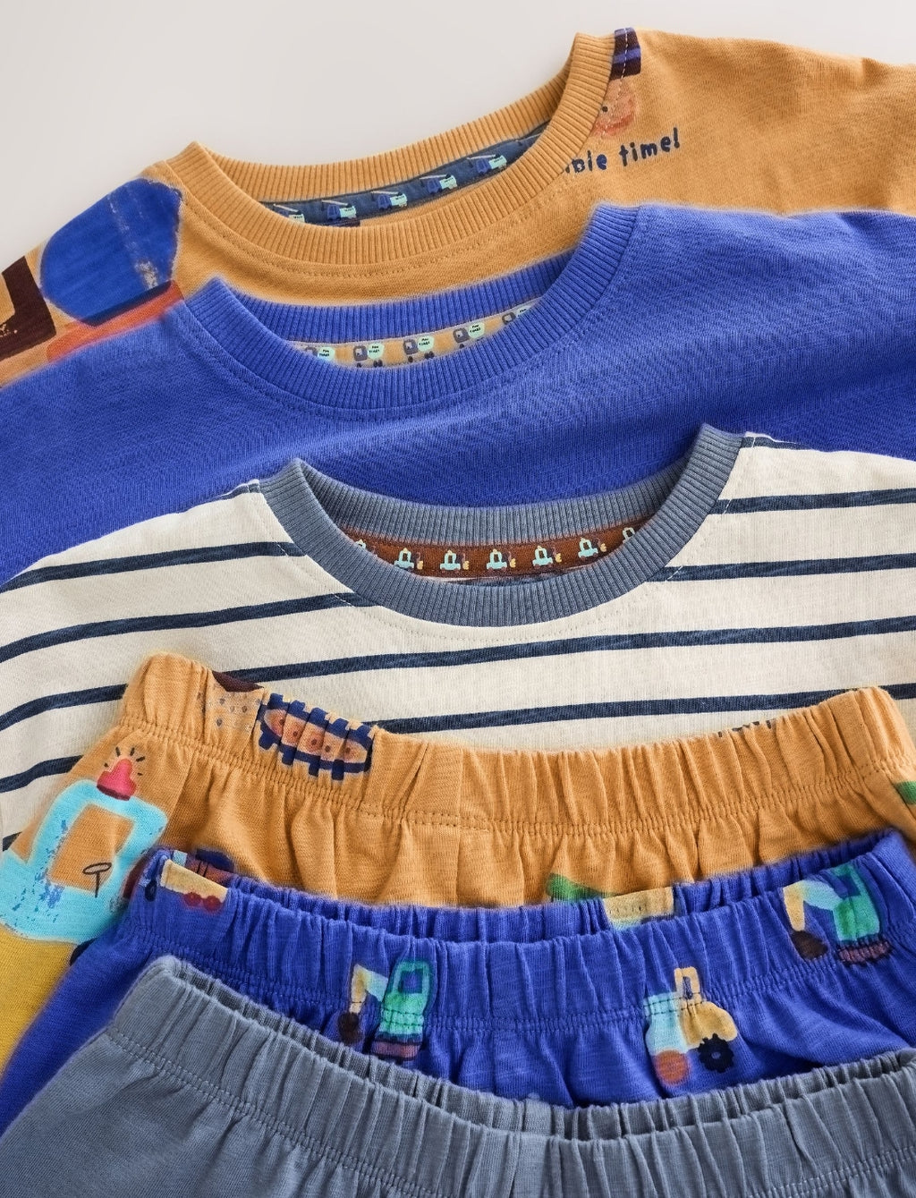 Brown/Yellow/Blue Diggers
Oversized Pyjamas 3 Pack